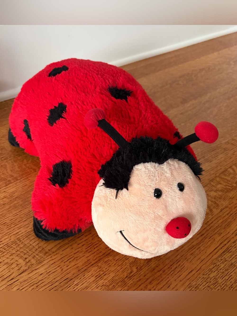 2010 Pillow Pets Ms Ladybug Plush 18” Red Black Folding Stuffed Animal Retired